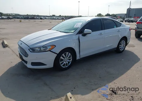 2013 Ford Fusion S из США, поврежденный, VIN 3FA6P0G76DR125072